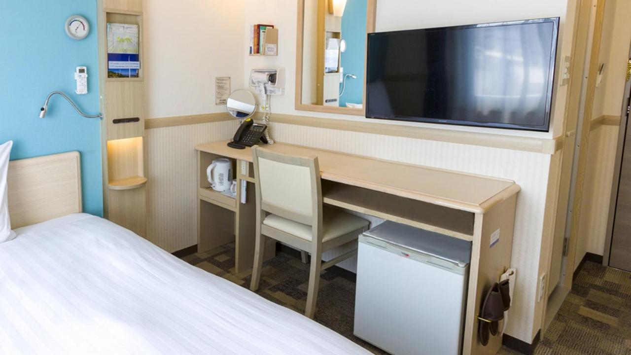 Toyoko Inn Tokyo Akabane-Eki Higashi-Guchi Exterior foto